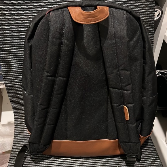 Herschel Heritage™ Backpack - Picture 5 of 6